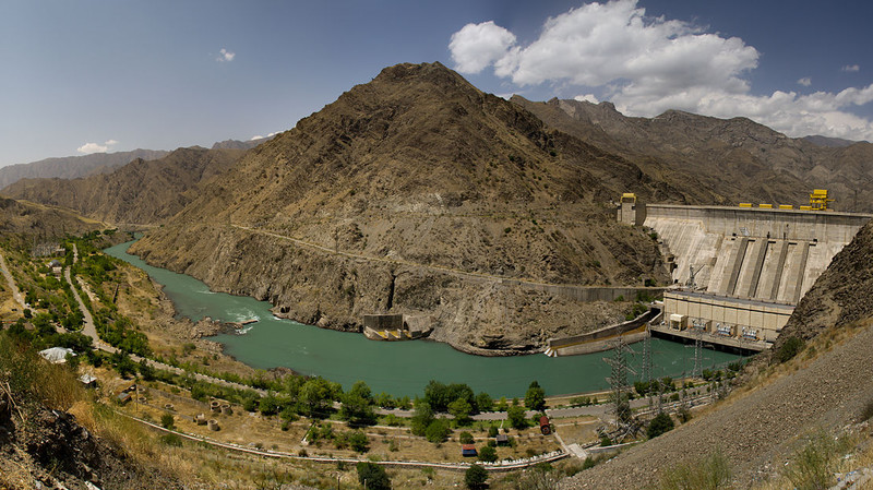 Генпрокуратура возбудила уголовное дело по нарушениям проведения тендера на ремонт Курпсайской ГЭС, государству причинен ущерб на 1,8 млн сомов &mdash; Tazabek