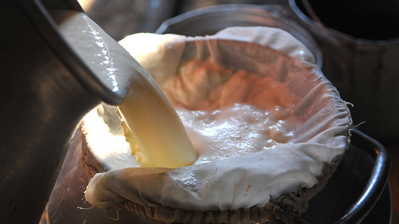 Нацстатком зафиксировал низкую стоимость на молоко в городе Узген &mdash; Tazabek