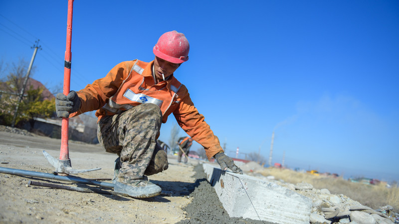 Рейтинг подрядчиков КР: Какие 17 компаний-строителей дорог в 2 раза сократили выплаты в бюджет? &mdash; Tazabek