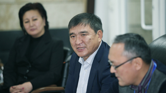 Электромобили &mdash; дорогостоящее удовольствие, надо в первую очередь подумать об инфраструктуре, - депутат Э.Байбакпаев &mdash; Tazabek