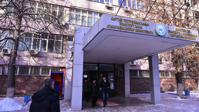 От платных дорог в бюджет поступят всего 500 млн сомов, это не решит проблему недостатка денег, - Минтранс &mdash; Tazabek