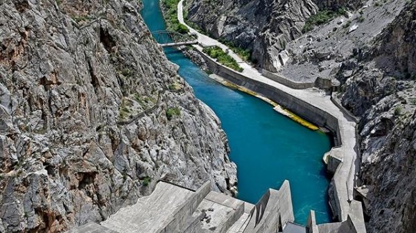 Планируется ввести в работу 2 кабеля и 2 трансформатора на Токтогульской ГЭС в рамках модернизации до начала отопительного периода 2017-2018 годов, - Нацэнергохолдинг &mdash; Tazabek