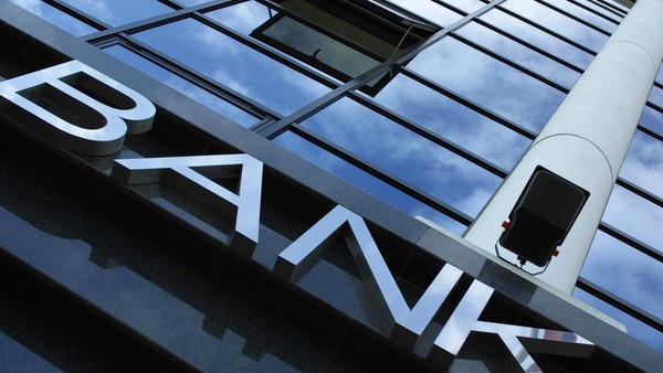 Практикуемая денежно-кредитная политика НБКР привела к тому, что большинство комбанков превратились в ростовщиков, - экономист Н.Акимова &mdash; Tazabek