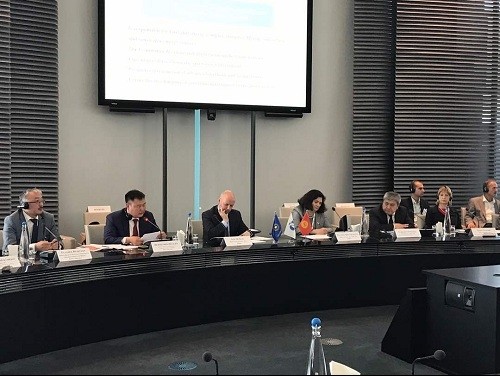 Глава Госкомпромэнергонедра Д.Зилалиев назвал перспективные проекты в гидроэнергетике, в том числе Казарманский и Куланакский каскады ГЭС &mdash; Tazabek