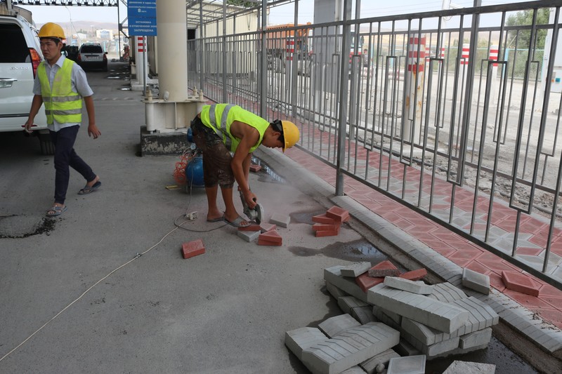 Фото &mdash; Насколько КПП &laquo;Токмок&mdash;Автодорожный&raquo;, &laquo;Кен-Булун&mdash;Автодорожный&raquo; и &laquo;Ак-Тилек&mdash;Автодорожный&raquo; готовы к турсезону? &mdash; Tazabek