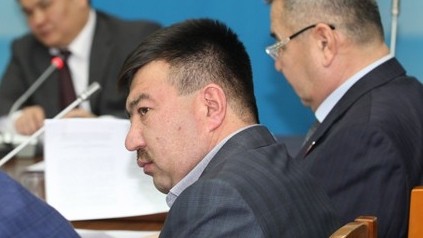 Депутат попросил сказать премьеру о реконструкции дороги Маданият&mdash;Жалал-Абад, сказав, что устал говорить о ней Минтрансу &mdash; Tazabek