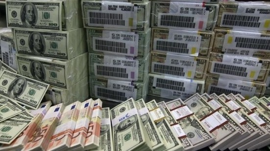 За год резервы комбанков уменьшились на 30% &mdash; Tazabek