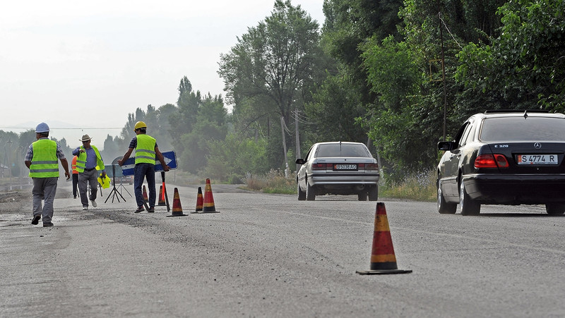 Минтранс о сравнении ремонта автодороги Бишкек&ndash;Кара-Балта со съеденной колбасой: Пройдет отбор подрядчика по данному участку &mdash; Tazabek