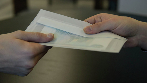 Сборы в школах. Своими средствами родители должны распоряжаться сами, - министр