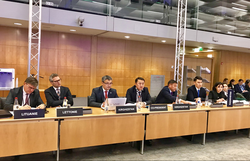 Кыргызстан наращивает преимущества и усиливает свою конкурентоспособность, - вице-премьер З.Аскаров &mdash; Tazabek