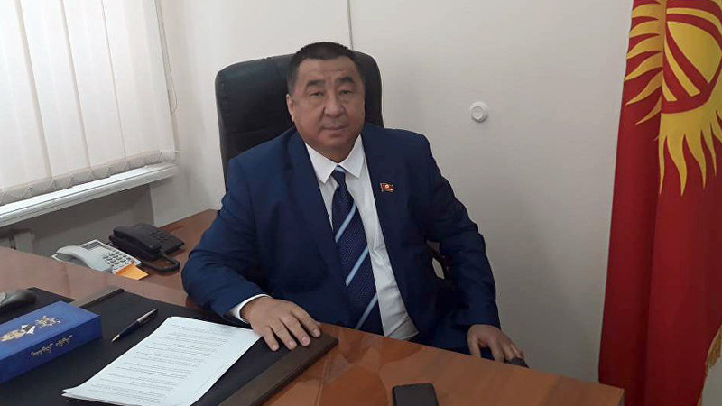 Почему средства Соцфонда не размещаются в комбанках, где проценты выше, чем в Минфине? - депутат — Tazabek