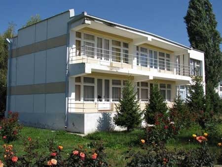 Пансионат &laquo;Ямайка&raquo; имеет задолженность за электроэнергию более 1 млн сомов, а суд запретил отключать их из системы, - &laquo;Востокэлектро&raquo; &mdash; Tazabek