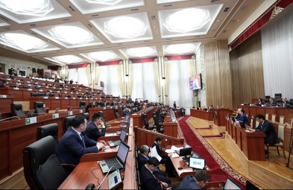 В ЖК внесли законопроект, позволяющий НБКР предоставлять денежные средства в нацвалюте международным организациям, созданных в рамках ЕАЭС &mdash; Tazabek