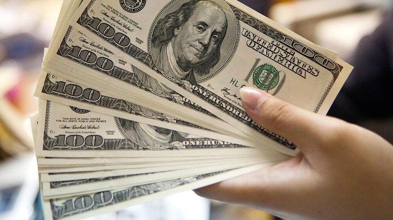 «Курс валют»: Доллар продается по 68,60 сома (график) — Tazabek