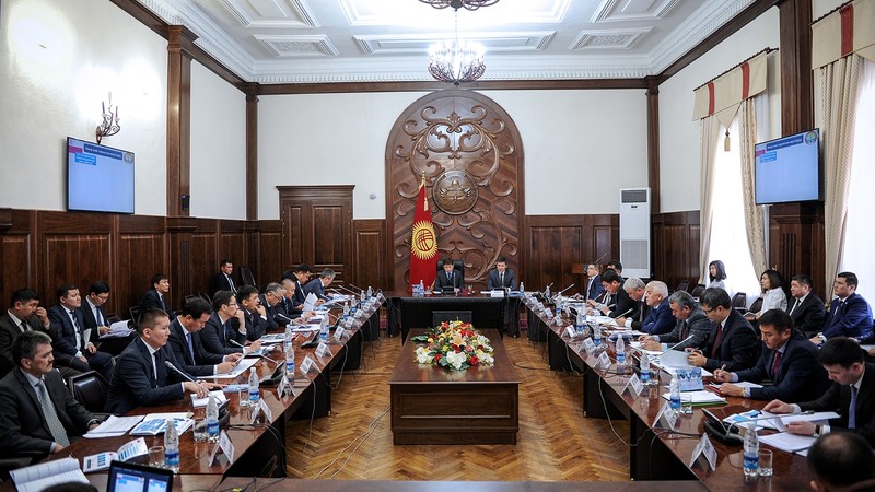 Правительство поручило рассмотреть возможность выделения земучастка в 
Сузакском районе под строительство крупных промышленных объектов или  логистического центра &mdash; Tazabek