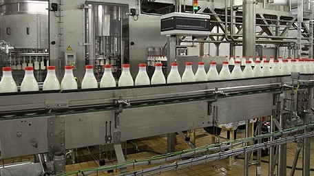 Депутат интересуется, почему $5 млн на развитие молочного сектора предлагают направить в Иссык-Кульскую область &mdash; Tazabek