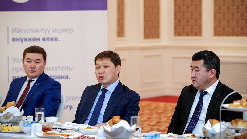 Предприниматели озвучили премьеру С.Исакову проблемы и трудности, с которыми сталкиваются в работе &mdash; Tazabek