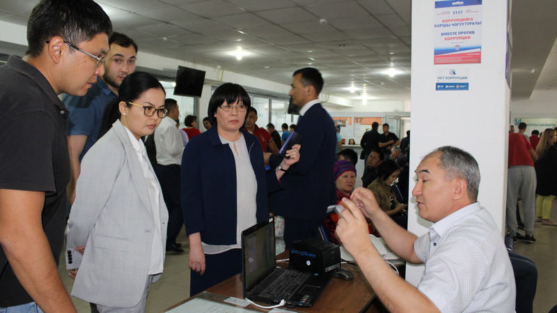 Руководство ГРС поручило в недельный срок ликвидировать посредническую деятельность за регистрацию авто в отделах регистрации транспортных средств &mdash; Tazabek