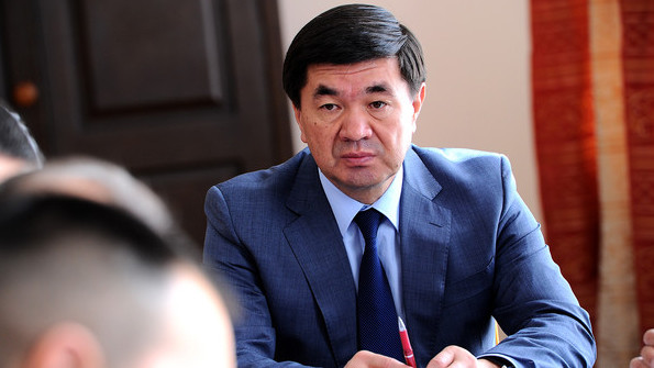 Премьер главе ГКПЭН У.Рыскулову: Как вы закончите к осени строительство химцеха на ТЭЦ, если проекта нет? &mdash; Tazabek