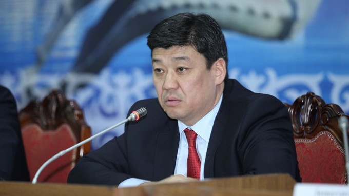 Депутат Б.Торобаев &mdash; министру А.Касымалиеву: Вы знаете, какая зарплата у главы Госипотечной компании? Выше вашей &mdash; Tazabek