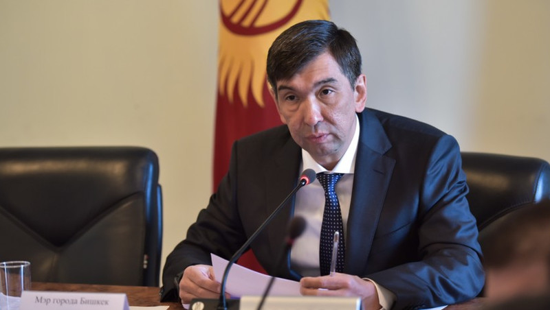 Мэру А.Суракматову сложно сводить таблицы по налогам 4 районов, он повторно предложил воссоздать Городскую налоговую службу — Tazabek