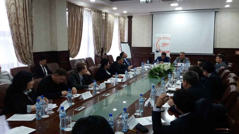 Продукцию бренда Lacoste продают за 1 тыс. сомов, - глава общественного объединения А.Ташматов контрафактной продукции в КР &mdash; Tazabek