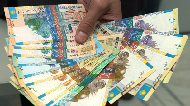 Курс валют: На сколько за месяц подешевел тенге? &mdash; Tazabek