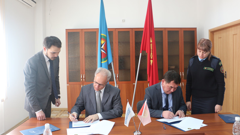 ОБСЕ передала ГТС микроавтобус и оборудование спецназначения &mdash; Tazabek