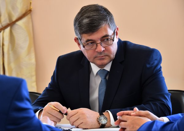 Фракция &laquo;Бир Бол&raquo; вернула на доработку отчет правительства &mdash; Tazabek