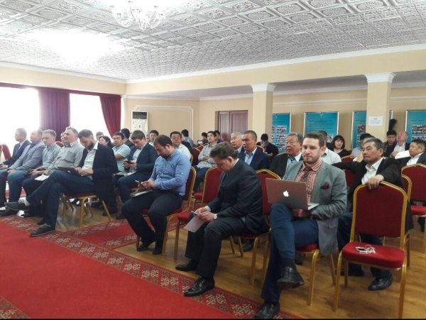 Российские предприниматели хотят сотрудничать с КР по развитию кластеров и логистических центров &mdash; Tazabek