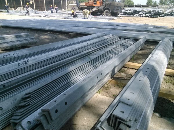 Для строительства ВЛ 220 кВ и подстанции &laquo;Ала-Арча&raquo; поступило 70% оборудования (фото) &mdash; Tazabek