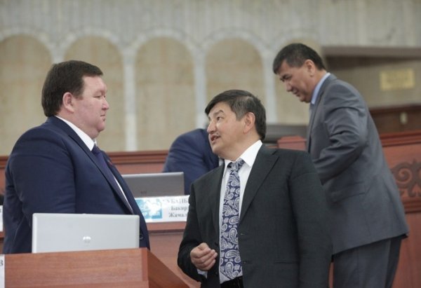 Жогорку Кенеш поручил Генпрокуратуре изучить вопрос закупки &laquo;Северэлектро&raquo; в 2010 году &laquo;умных&raquo; счетчиков на $6 млн у китайской компании ZTE &mdash; Tazabek