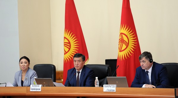 Фоторепортаж &mdash; Заседание правительства о ходе проведения весенне-полевых работ &mdash; Tazabek