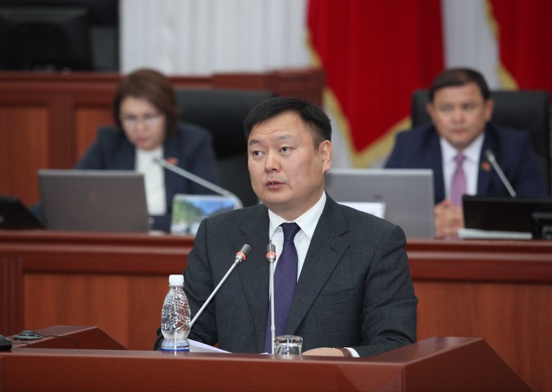 Отпускная цена на кара-кечинский уголь составляет 1200-1300 сомов, - Д.Зилалиев &mdash; Tazabek