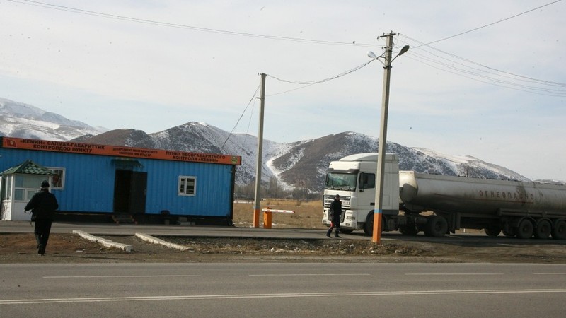 Минтранс внес в ЖК законопроект о повышении штрафов за несоблюдение установленных весогабаритных параметров транспорта &mdash; Tazabek