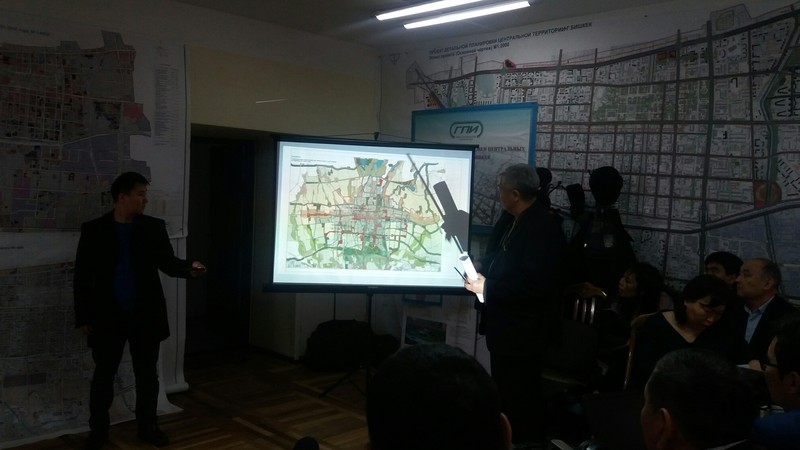 Депутат интересуется, учитывает ли точечные застройки план детальной планировки Бишкека &mdash; Tazabek