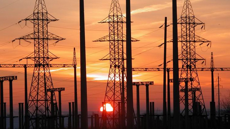 Чтобы решить вопрос по тарифам на электроэнергию, надо поднять пенсии и зарплату граждан, - С.Исаков &mdash; Tazabek