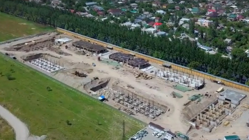 С высоты птичьего полета &mdash; Резонансное строительство &laquo;Ихлас&raquo; на правительственной трассе выше Южной магистрали &mdash; Tazabek
