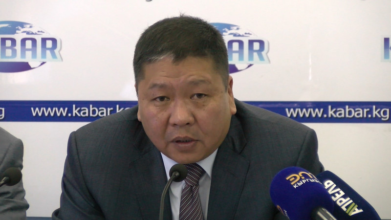 Глава ГТС А.Онолбеков рассказал, почему он сменил начальников Юго-Западной, Северо-Восточной таможни и таможни &laquo;Манас&raquo; &mdash; Tazabek