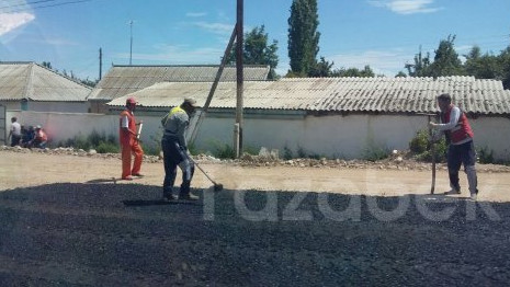 Минфин может в 2018 году оплатить строительство дороги Балыкчы&mdash;Корумду только на 200 млн сомов, долг перед подрядчиком &mdash; 300 млн сомов &mdash; Tazabek