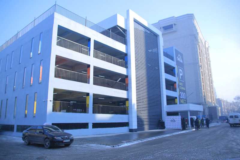 PR: Первая ласточка в Бишкеке: В «Дордой Плазе» открылась многоуровневая автостоянка на 300 машин — Tazabek