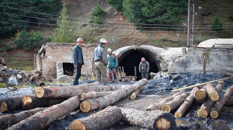 Угольная шахта &laquo;Жыргалан&raquo; выставлена на аукцион за 10 млн сомов, - депутат &mdash; Tazabek