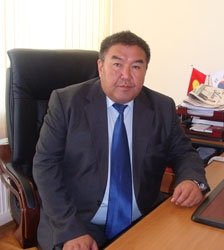 Запрет на экспорт ГСМ из Казахстана в Кыргызстан &mdash; нонсенс, -  экономист Ж.Акенеев &mdash; Tazabek