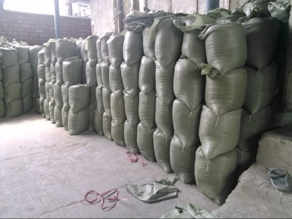 Цемент в Бишкеке: Какой цемент выбирают покупатели &mdash; местный или казахстанский? (фоторепортаж) &mdash; Tazabek