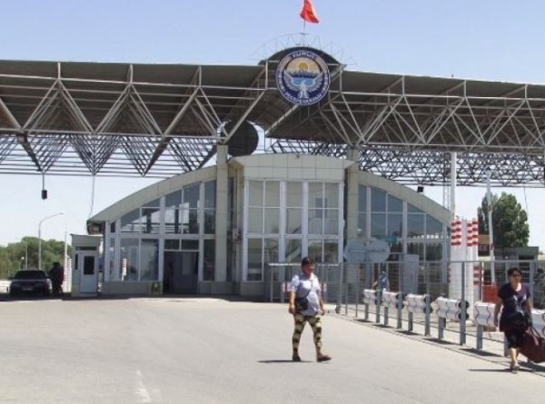 Комитет ЖК поручил правительству изыскать источники финансирования и разработать генплан по модернизации КПП &laquo;Ак-Жол&raquo; &mdash; Tazabek