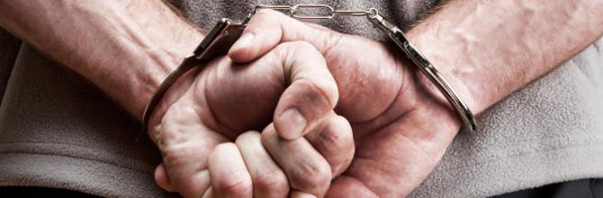 10 сотрудников ГСБЭП остановили на объездной дороге машину с двумя мужчинами, сломав кисть одному из них, забрали $7,3 тыс., - АКС ГКНБ &mdash; Tazabek