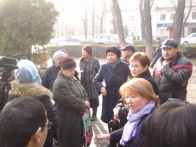 Закрытие обменок &mdash; не решение проблемы, в большинстве комбанков курс такой же, - заемщики &mdash; Tazabek