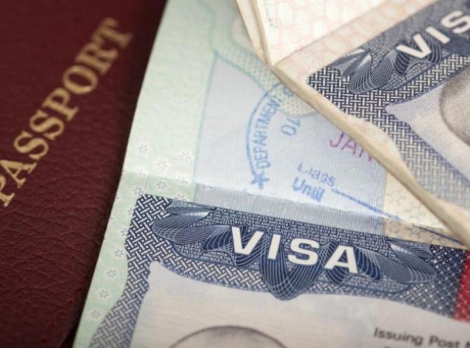 Депутат Г.Асылбаева возмутилась оттягиванием сроков введения электронных виз, вопрос поднимается с 2007 года &mdash; Tazabek