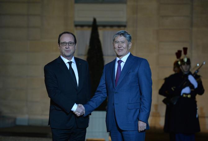 Кыргызстан заслуживает инвестиций и капиталовложений, - президент Франции Ф.Олланд &mdash; Tazabek