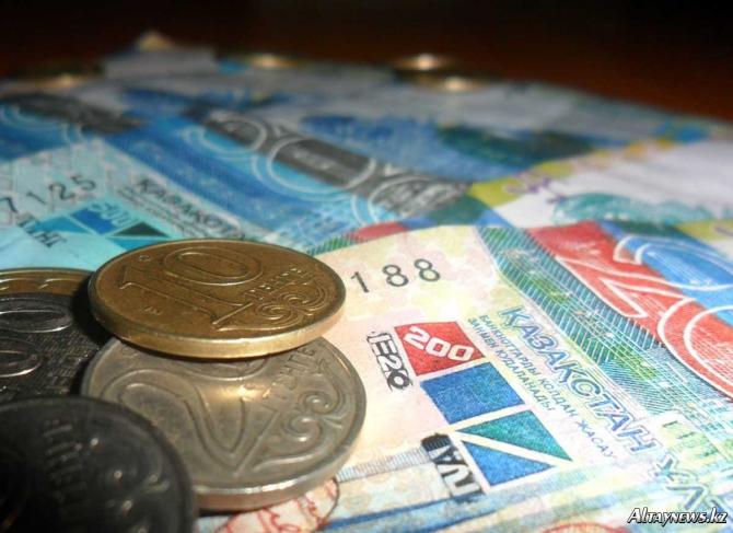 Курс валют: В обменках Бишкека тенге стоит 0,2 сома (график) &mdash; Tazabek